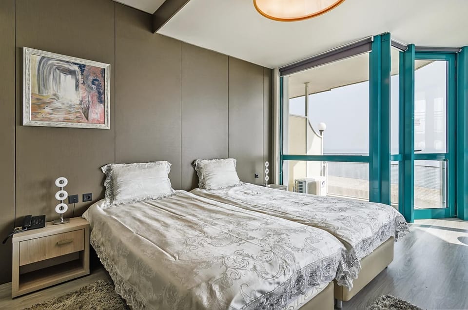 Bed, View (from property/room), Bedroom