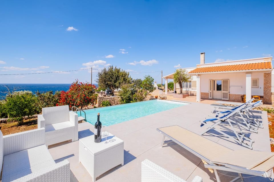 Day, Natural landscape, Pool view, Sea view, Swimming pool, sunbed