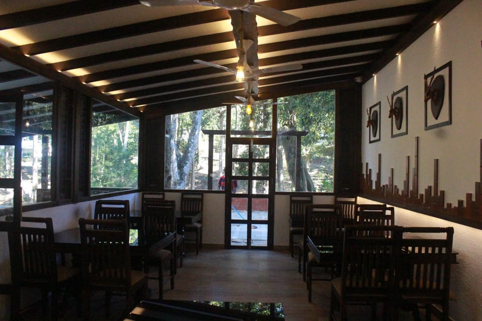 Property building, Restaurant/places to eat