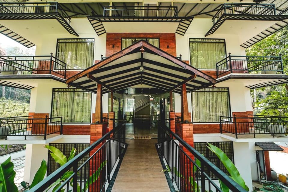Property building, Facade/entrance