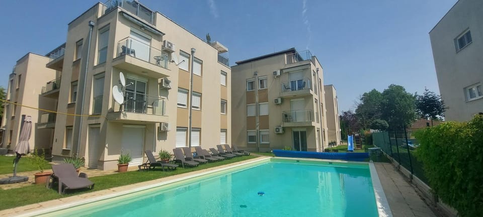 Property building, Swimming pool