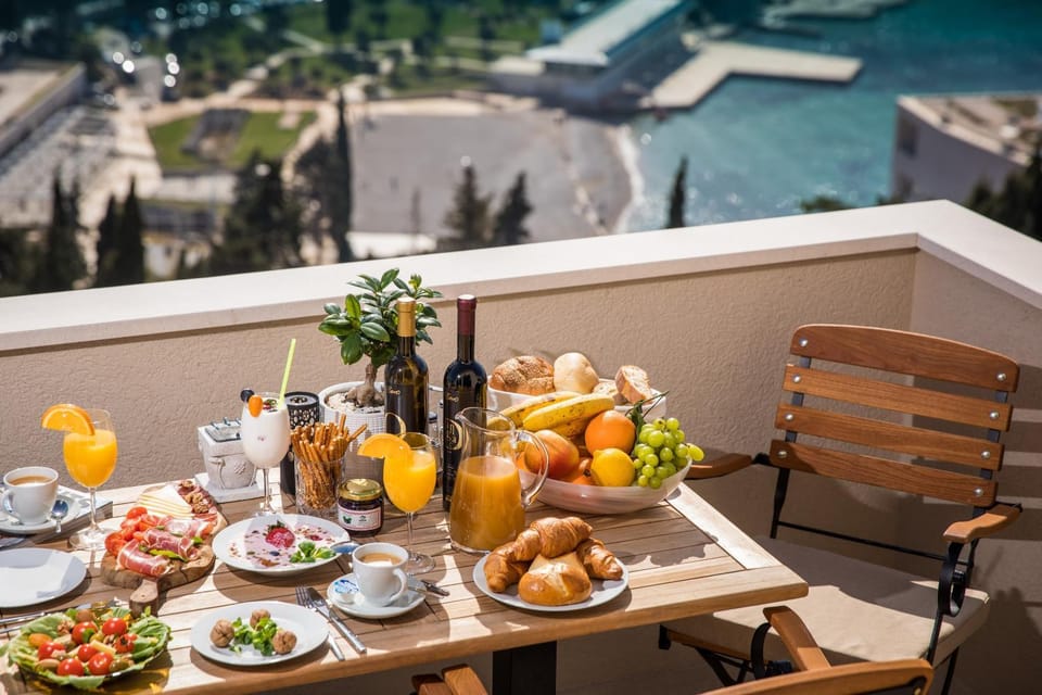 Balcony/Terrace, Balcony/Terrace