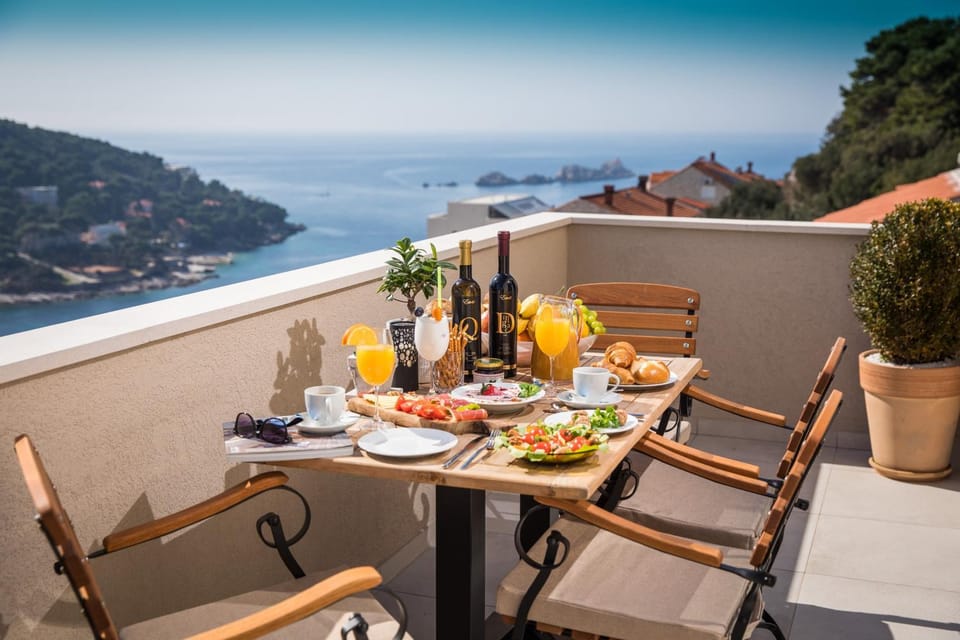 Sea view, Sea view