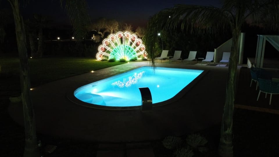 Massage, Pool view, Swimming pool, Swimming pool
