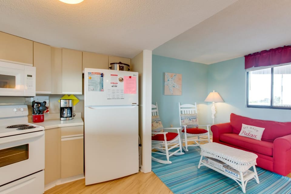 Sands Villa Resort Oceanfront Condo with Pools! House in Atlantic Beach