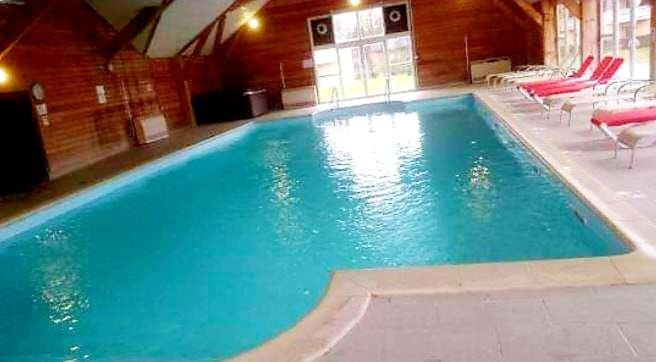 Swimming pool, Swimming pool