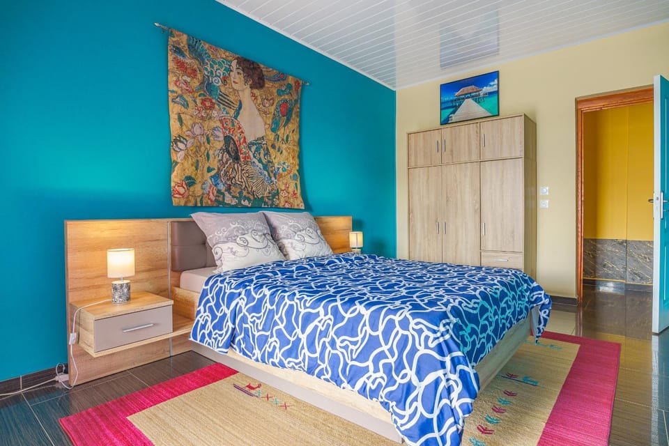 Bed, Photo of the whole room, Bedroom, wardrobe