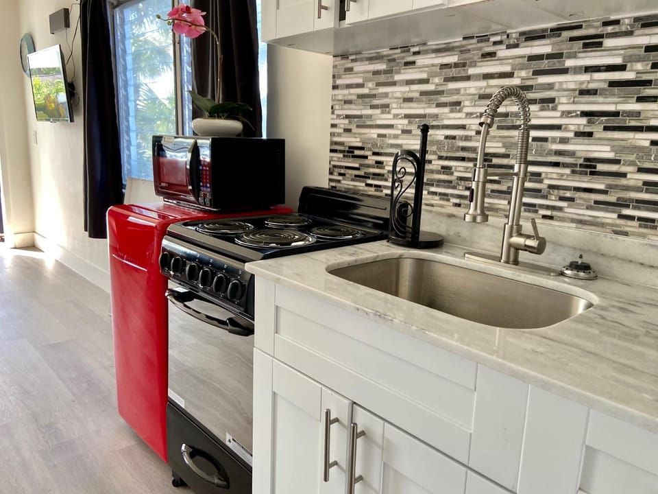 Kitchen or kitchenette