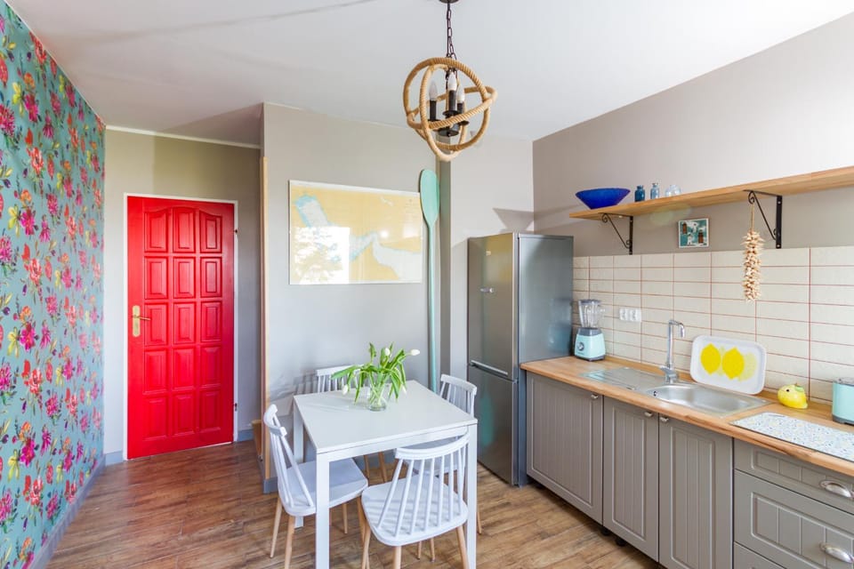 Dining area, Communal kitchen