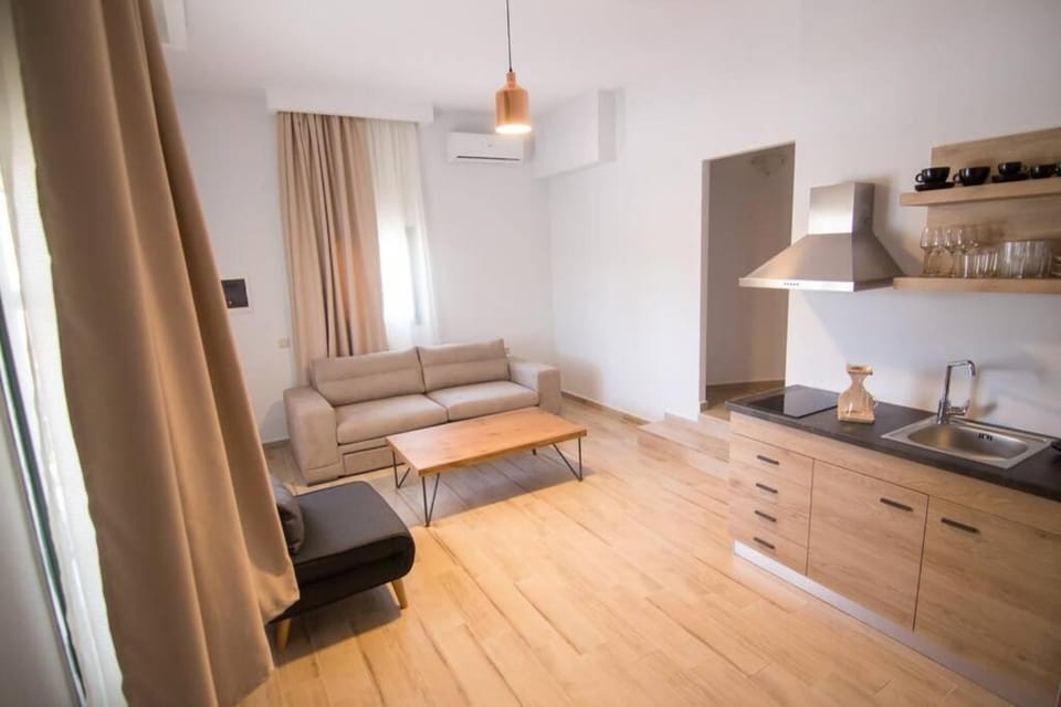 Kitchen or kitchenette, Living room, Seating area