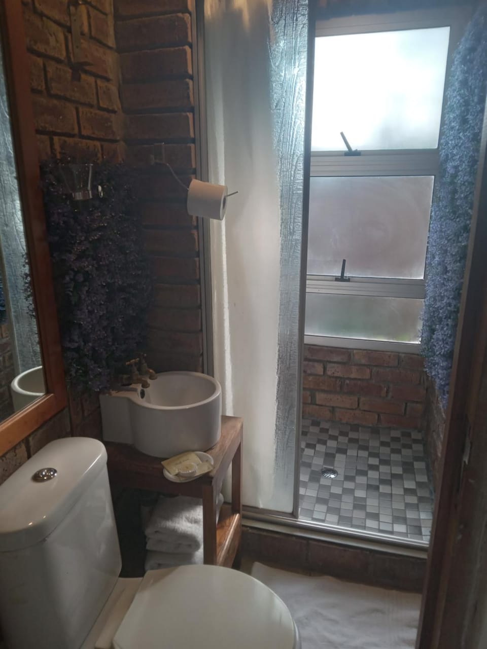Emerald Guest House Springs Bed and Breakfast in Gauteng