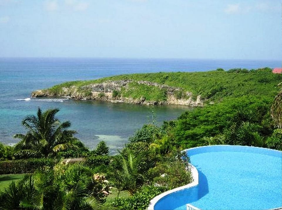 Day, Natural landscape, Pool view