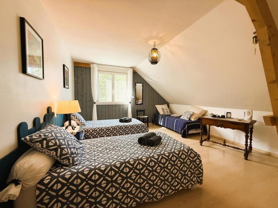 Bed, Coffee/tea facilities, Photo of the whole room, Bedroom
