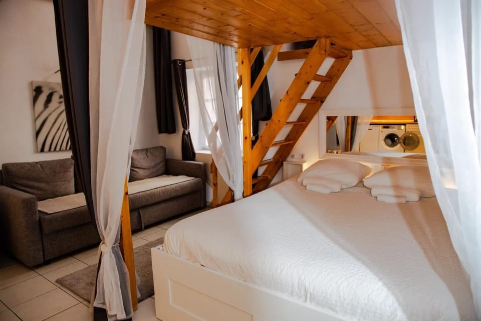 Loge du Vieux Lyon Chambre d'hôtes Bed and Breakfast in Lyon