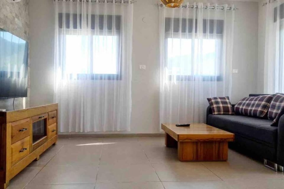 דירה מפנקת מעל הכנרת Apartment in North District