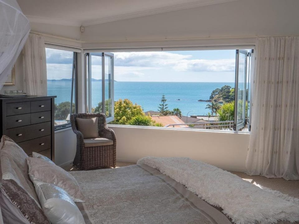 Day, Natural landscape, View (from property/room), Bedroom, Sea view