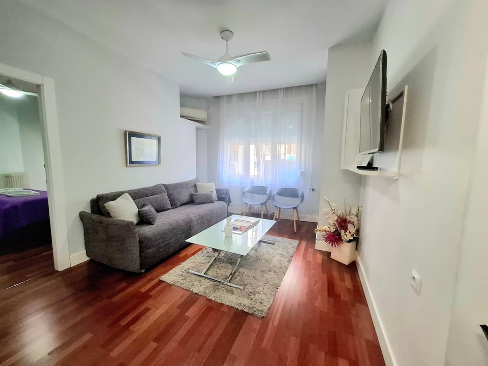 TV and multimedia, Living room, air conditioner