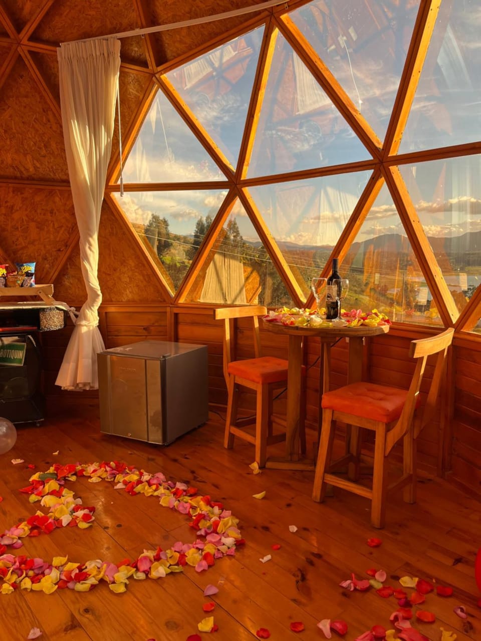 GLAMCAPTOUR Campground/ 
RV Resort in Guatavita