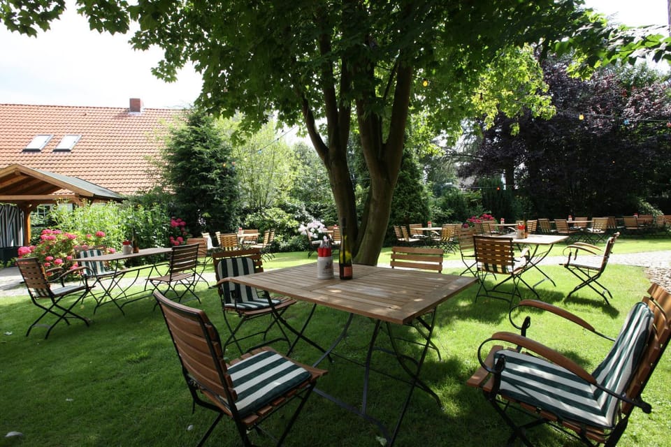 Day, Garden