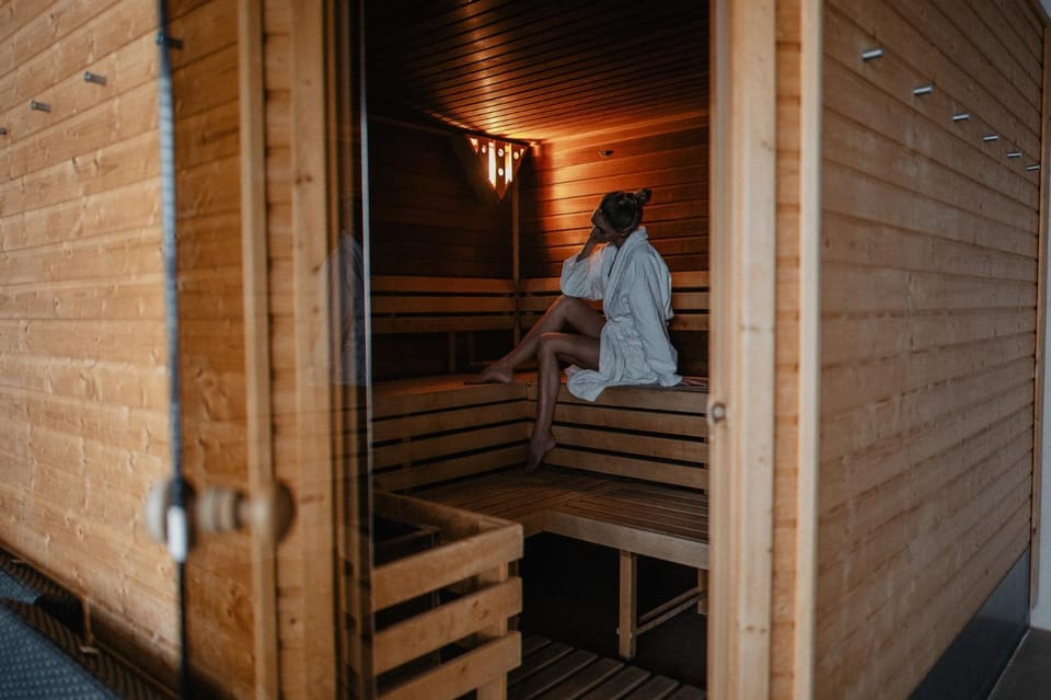 Activities, Sauna, Area and facilities