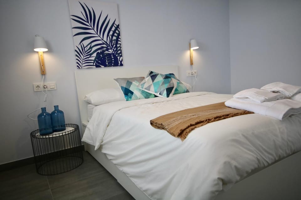 Bedroom, Facility for disabled guests