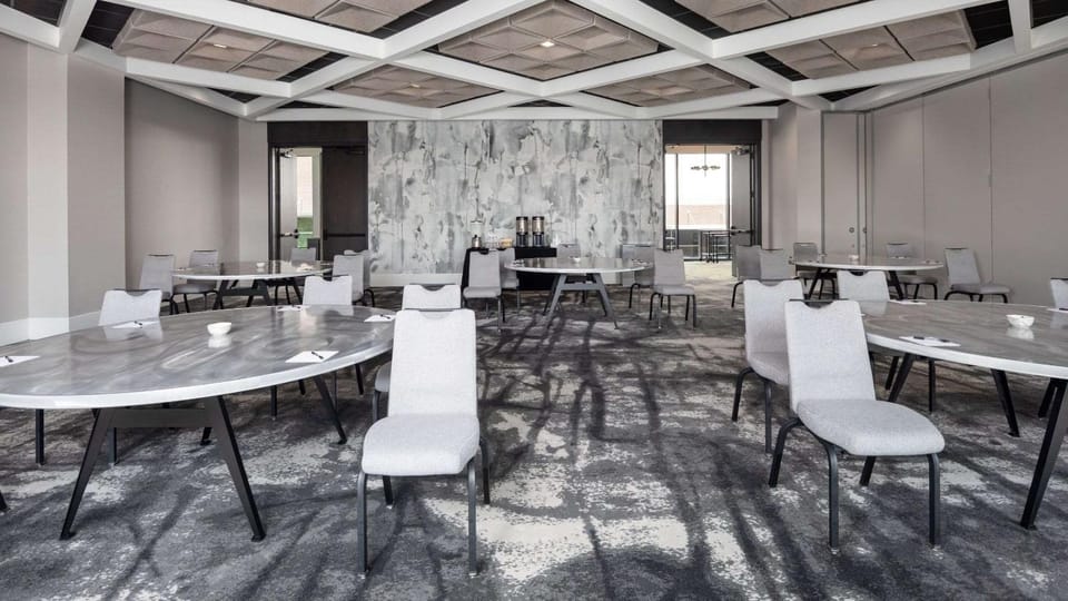 Meeting/conference room