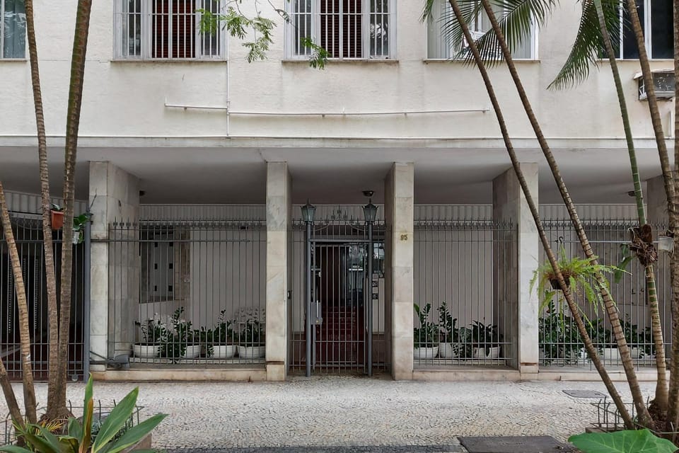 Property building, Facade/entrance