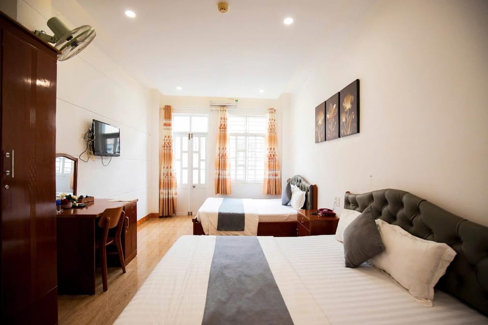SUNSHINE HOTEL Hotel in Vietnam