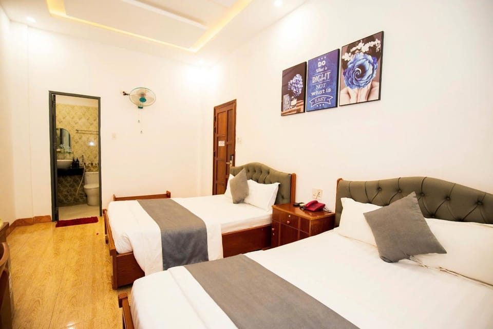 SUNSHINE HOTEL Hotel in Vietnam