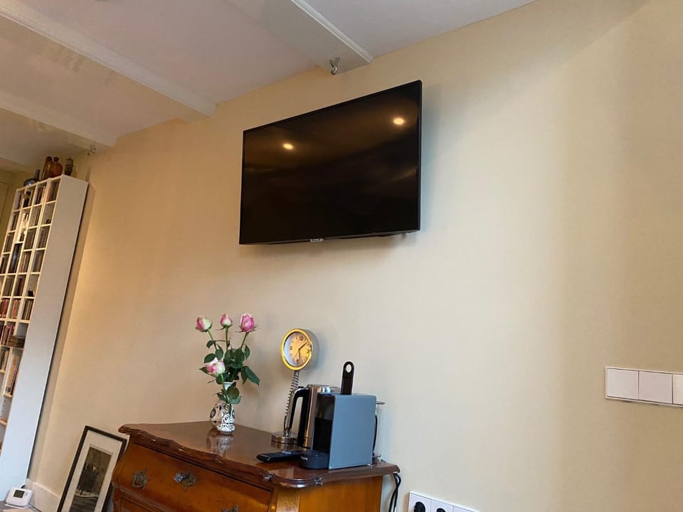 TV and multimedia, Coffee/tea facilities, Bedroom