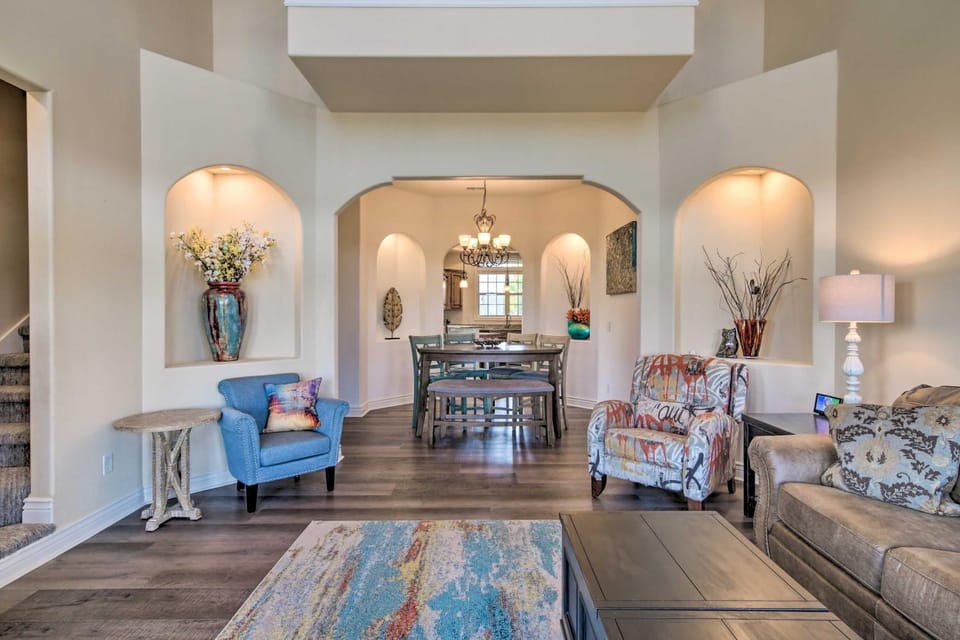 Luxe Mtn-View Condo in Branson with Hot Tub Access! Apartment in Indian Point