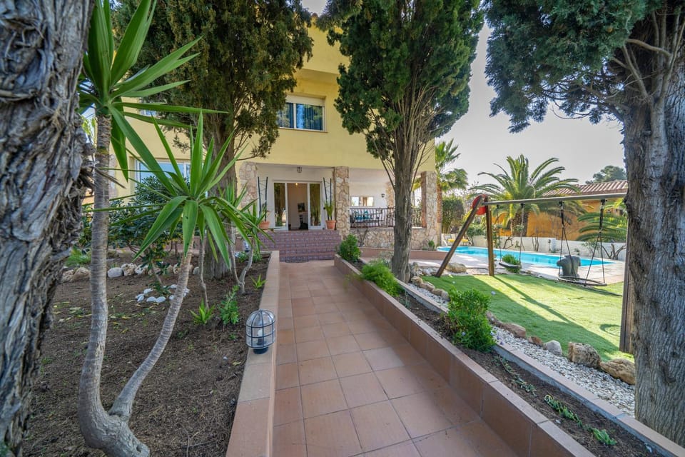 Property building, Day, Natural landscape, Children play ground, Garden, Garden, Garden view, Swimming pool