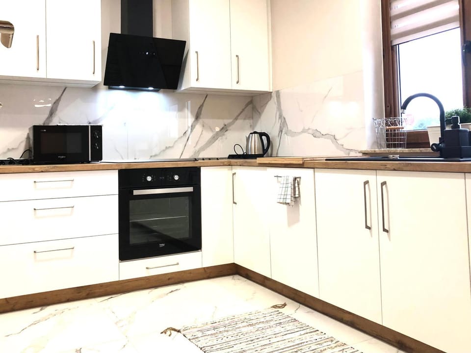 Property building, Kitchen or kitchenette, Communal kitchen
