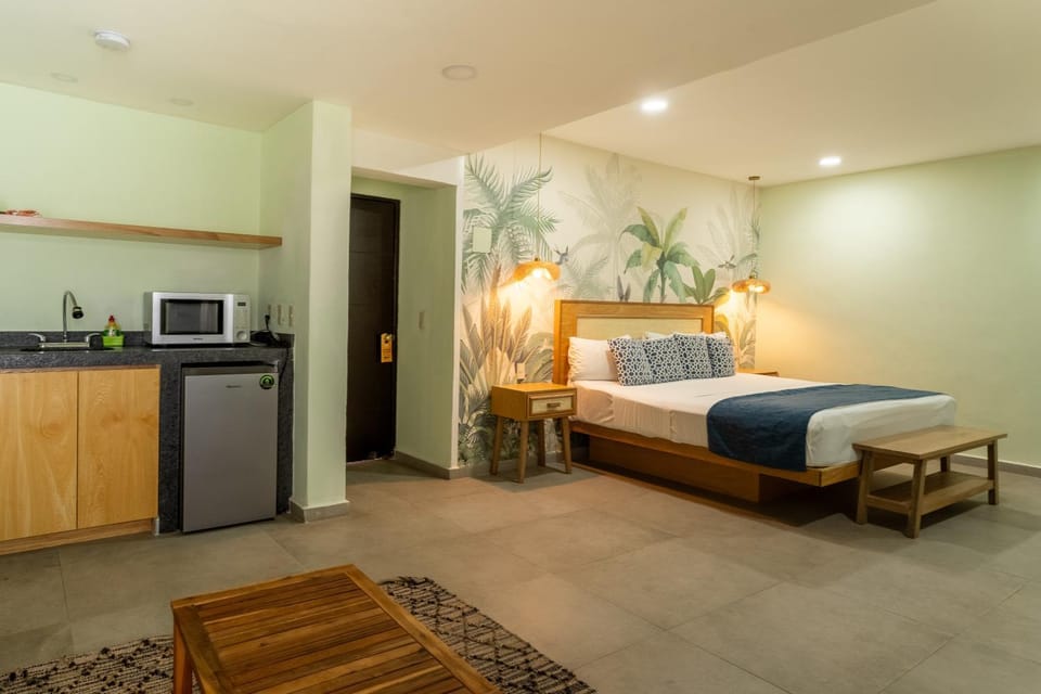 Bed, TV and multimedia, Kitchen or kitchenette, Photo of the whole room, Bedroom, minibar, oven