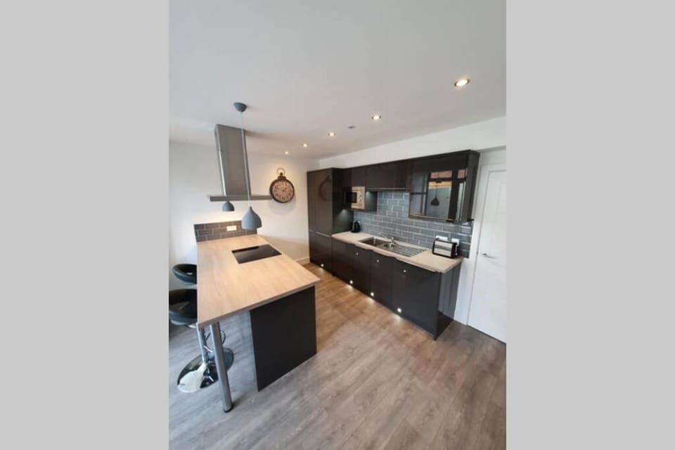 Oole 2 bed & en-suites house with parking near beach House in Cleethorpes