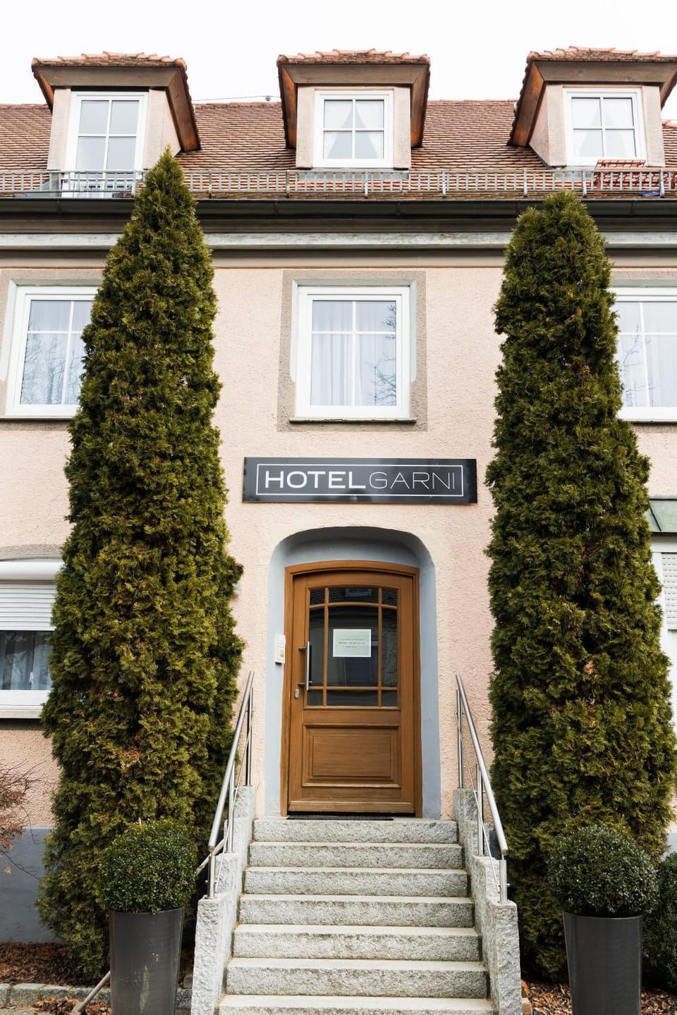Property building, Facade/entrance