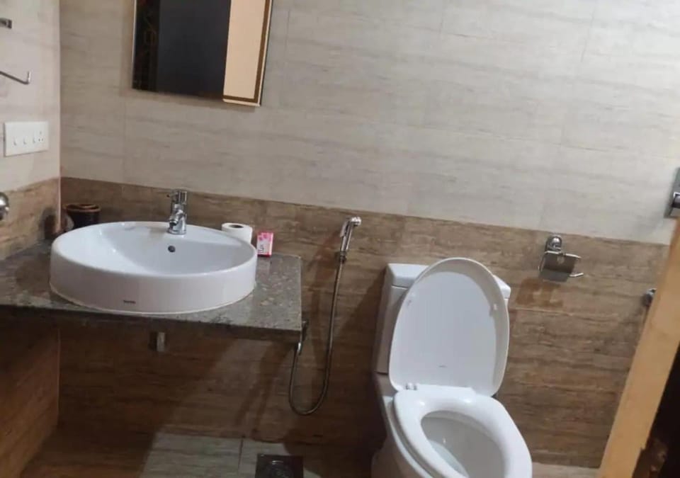 Toilet, Bathroom