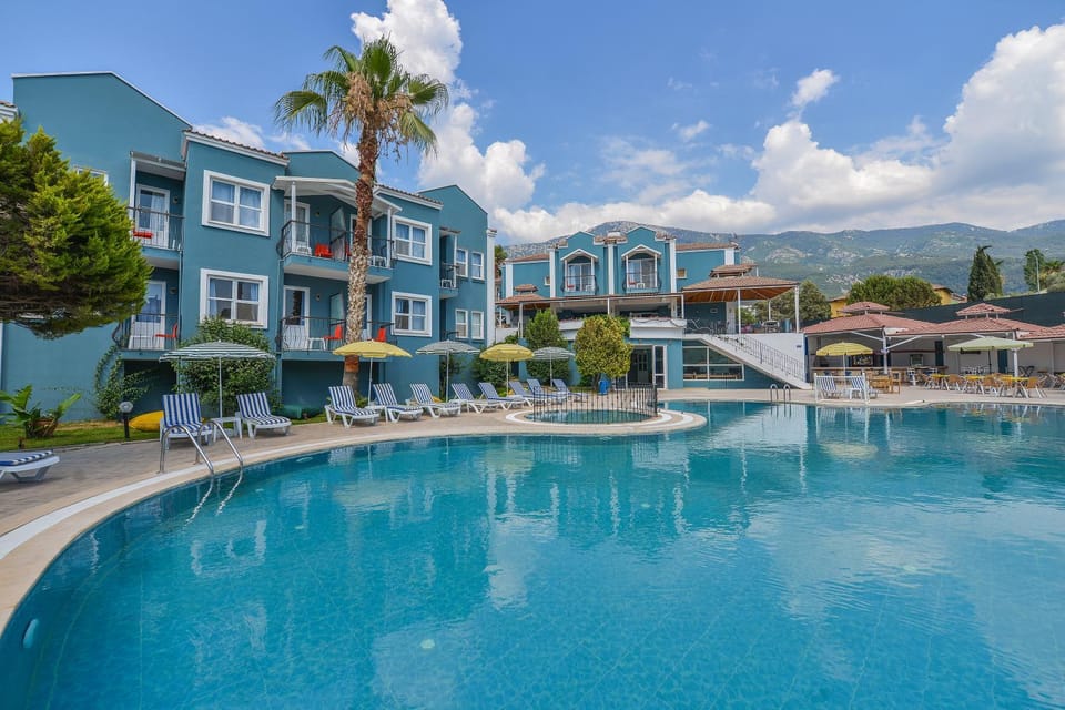 Property building, Swimming pool