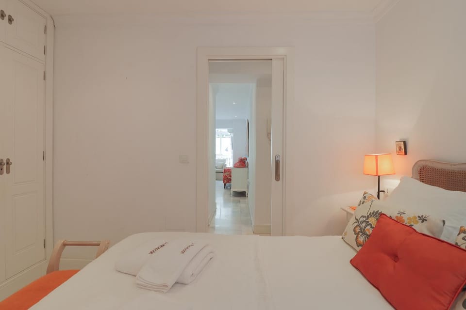 Bed, Photo of the whole room, Bedroom, towels, wardrobe