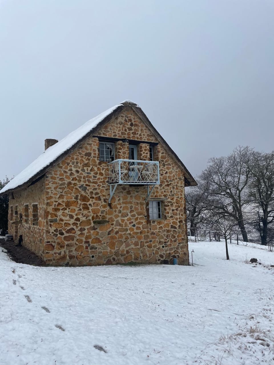 Property building, Natural landscape, Winter