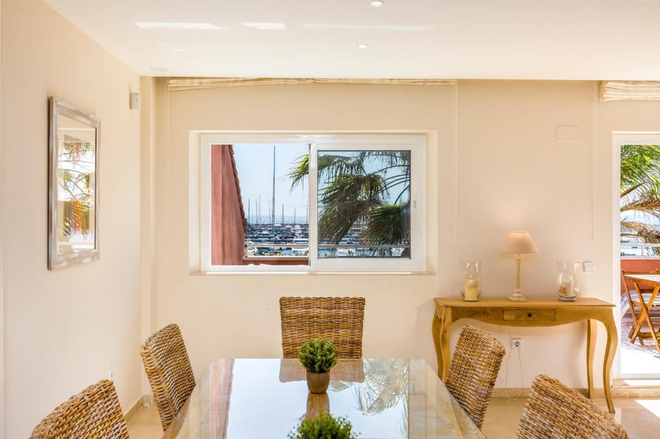 First line Penthouse in Puerto Sotogrande with Seaviews Apartment in Andalusia