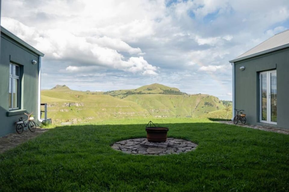Property building, Spring, Garden, Mountain view