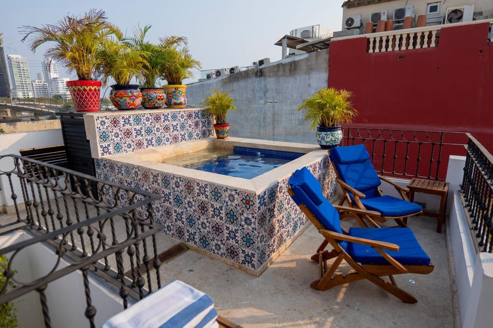 Day, Natural landscape, View (from property/room), Balcony/Terrace, Seating area, Pool view, Swimming pool