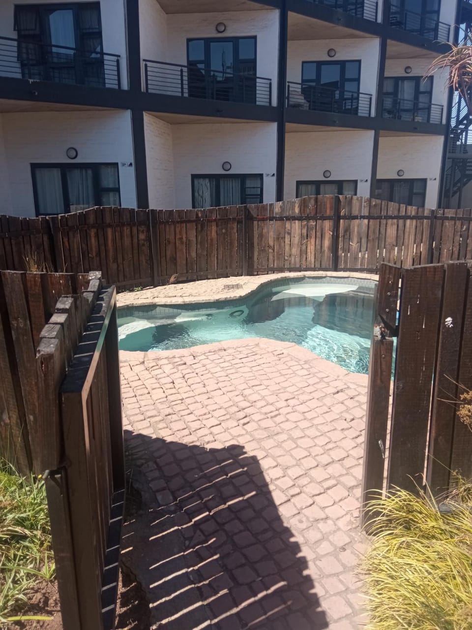Royal Stina Hotel-style with Swimming pool Bed and Breakfast in Johannesburg