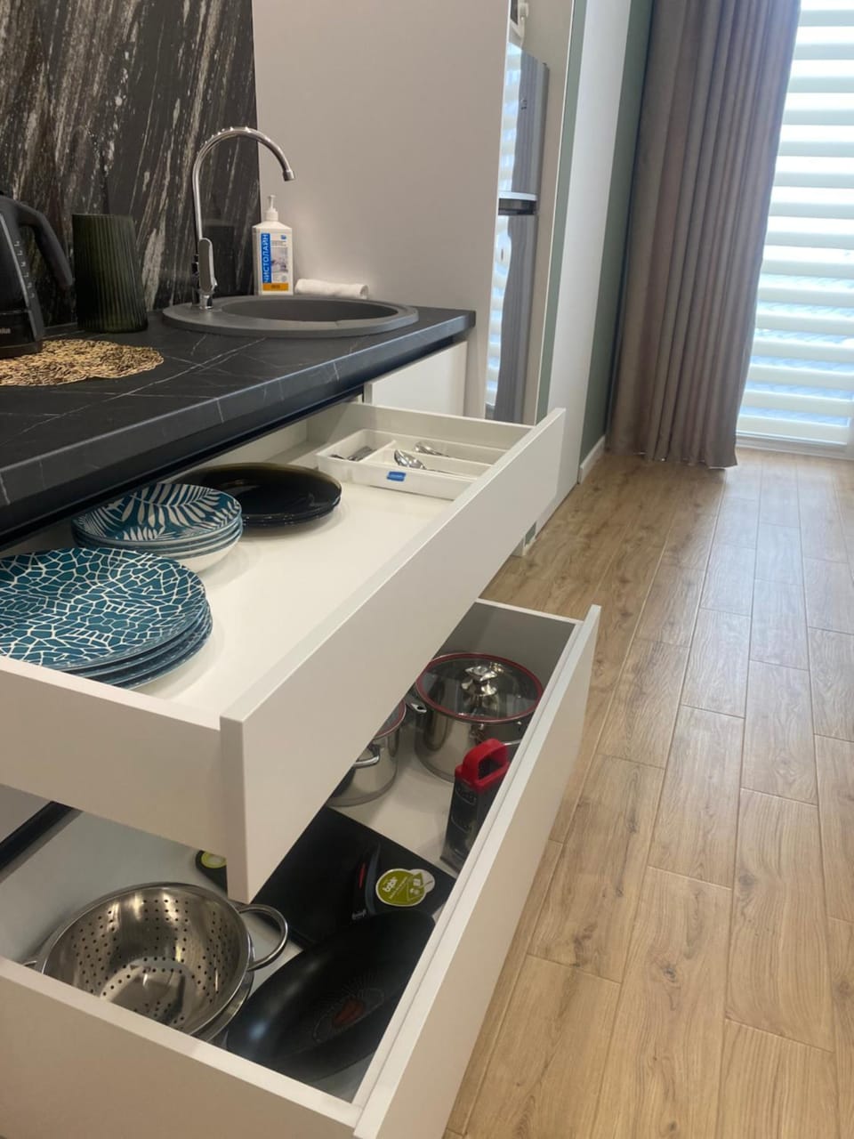 Апартаменти на Чорновола,поруч Щасливе Apartment in Ukraine