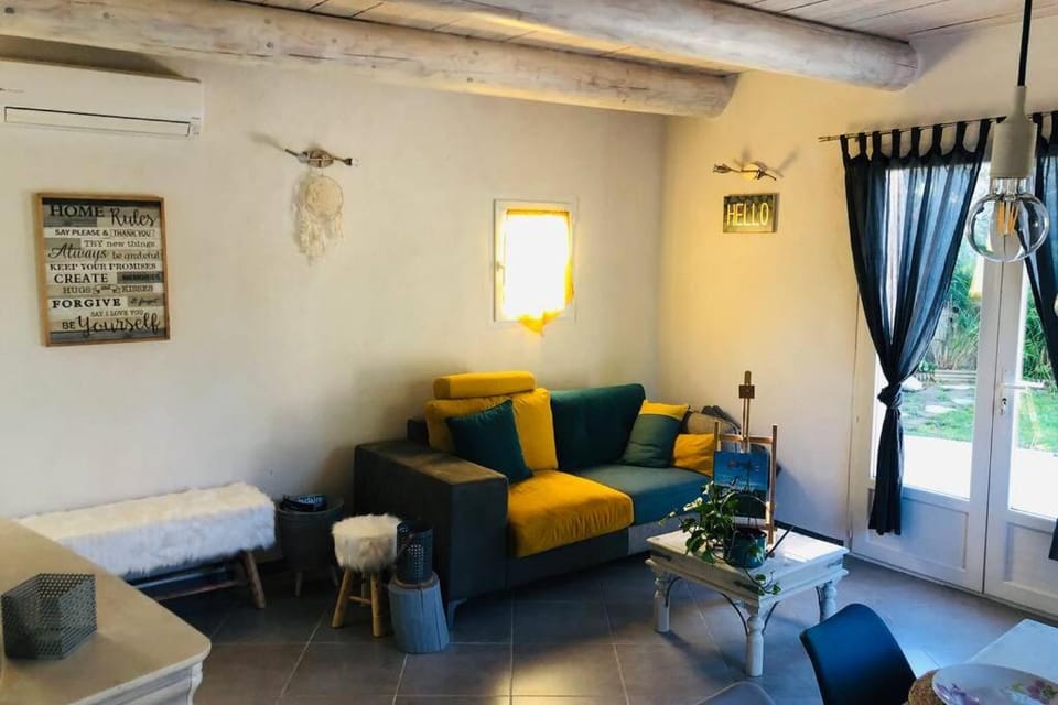 Villa Provence climatisée, jardin, piscine privée chauffée, Wifi Villa in Provence-Alpes-Côte d'Azur