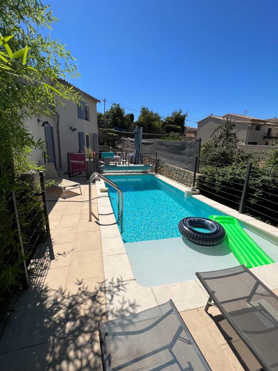 Villa Provence climatisée, jardin, piscine privée chauffée, Wifi Villa in Provence-Alpes-Côte d'Azur