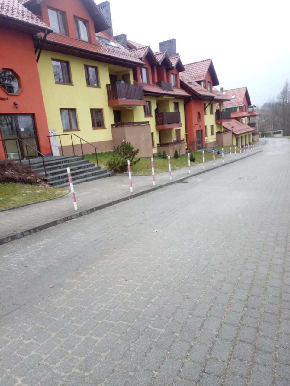 Property building, Neighbourhood