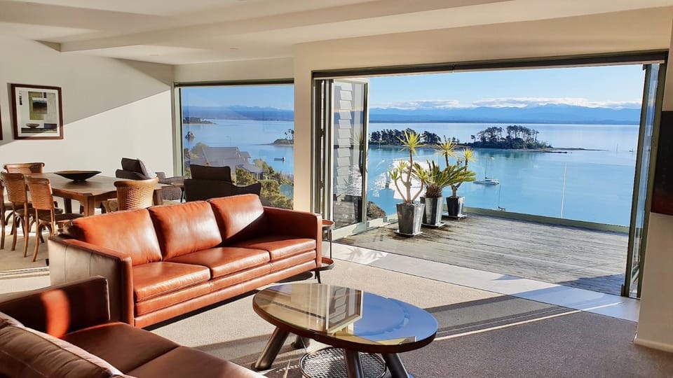 Living room, Seating area, Dining area, Sea view