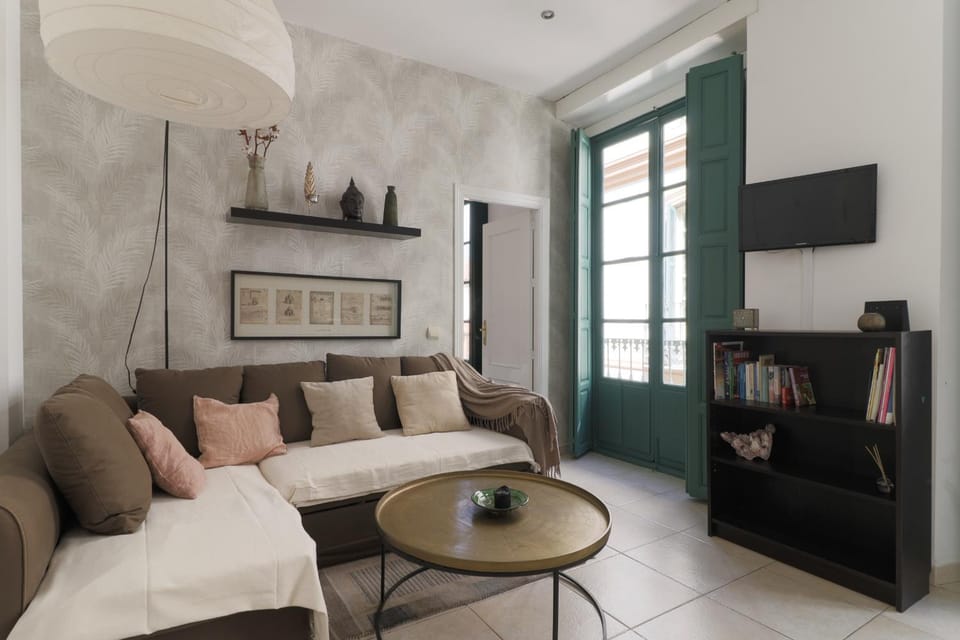 Library, Living room
